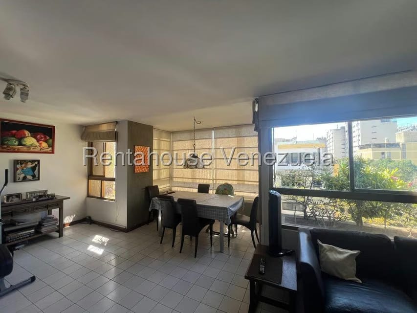 Apartamento (1 Nivel) en Alquiler en Santa Eduvigis, Distrito Metropolitano - 18