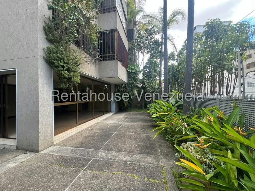 Apartamento (1 Nivel) en Alquiler en Santa Eduvigis, Distrito Metropolitano - 22