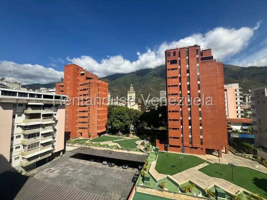 Apartamento (1 Nivel) en Alquiler en Santa Eduvigis, Distrito Metropolitano - 30