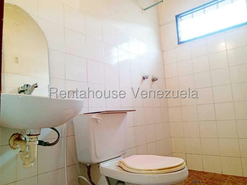 Casa (1 Nivel) en Alquiler en Parroquia El Cuji, Lara - 11