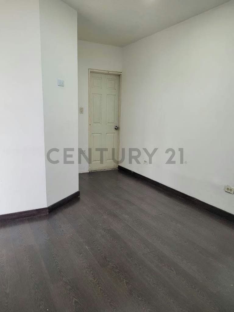 Local Comercial en Alquiler, LECHERIA C.C Galery Center - 13