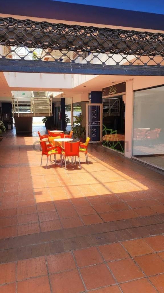 Local Comercial en Alquiler, LECHERIA C.C Galery Center - 16