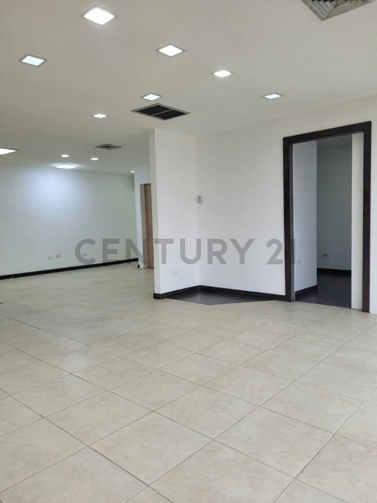 Local Comercial en Alquiler, LECHERIA C.C Galery Center - 9
