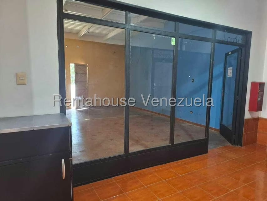 Comercial (Local Comercial) en Alquiler en Bararida, Lara - 2