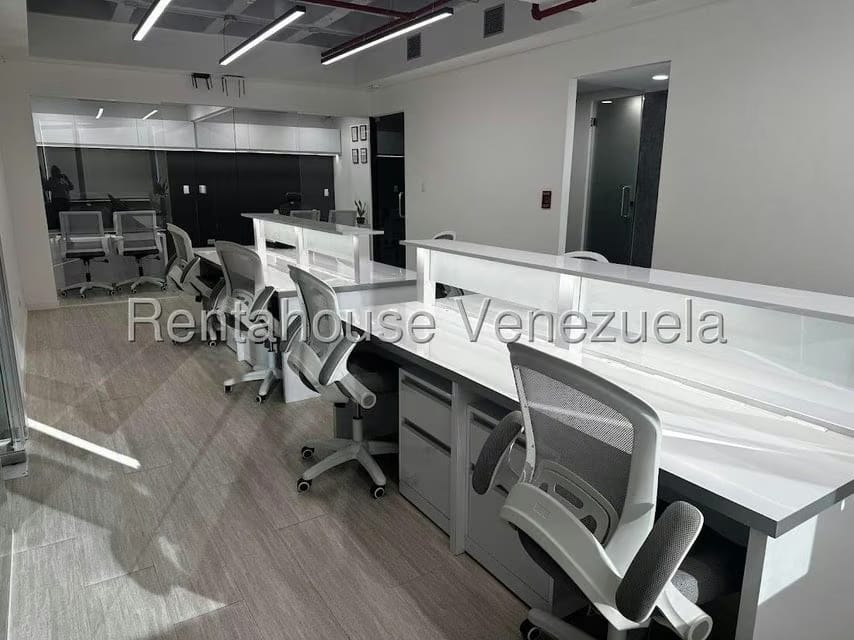 Comercial (Oficina) en Venta en Los Naranjos del Cafetal, Distrito Metropolitano - 11