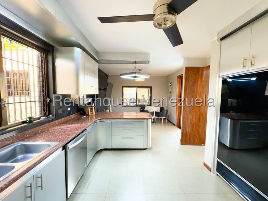 Casa (Duplex) en Venta en Los Naranjos del Cafetal, Distrito Metropolitano - 15