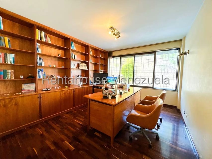 Casa (Duplex) en Venta en Los Naranjos del Cafetal, Distrito Metropolitano - 43