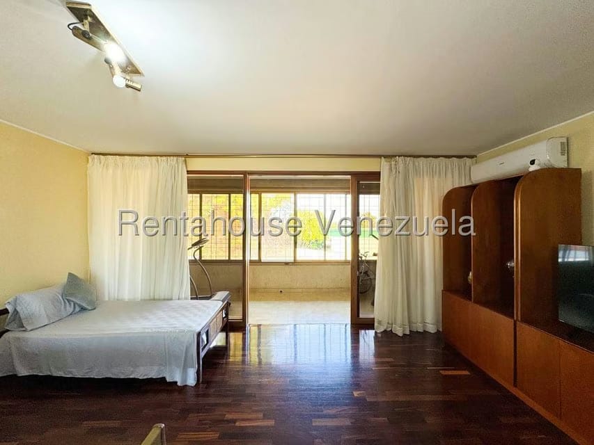 Casa (Duplex) en Venta en Los Naranjos del Cafetal, Distrito Metropolitano - 57