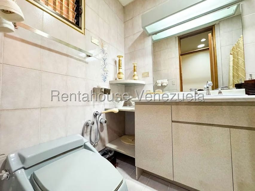 Casa (Duplex) en Venta en Los Naranjos del Cafetal, Distrito Metropolitano - 68