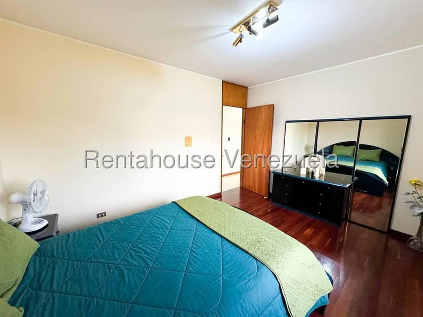 Casa (Duplex) en Venta en Los Naranjos del Cafetal, Distrito Metropolitano - 70