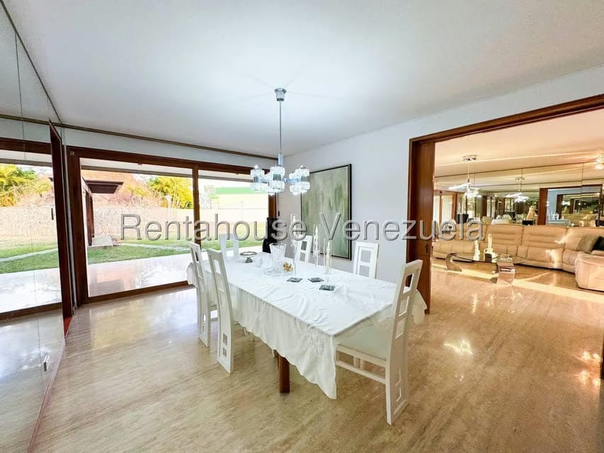 Casa (Duplex) en Venta en Los Naranjos del Cafetal, Distrito Metropolitano - 8