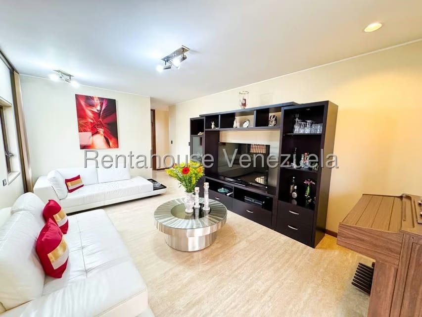 Casa (Duplex) en Venta en Los Naranjos del Cafetal, Distrito Metropolitano - 10