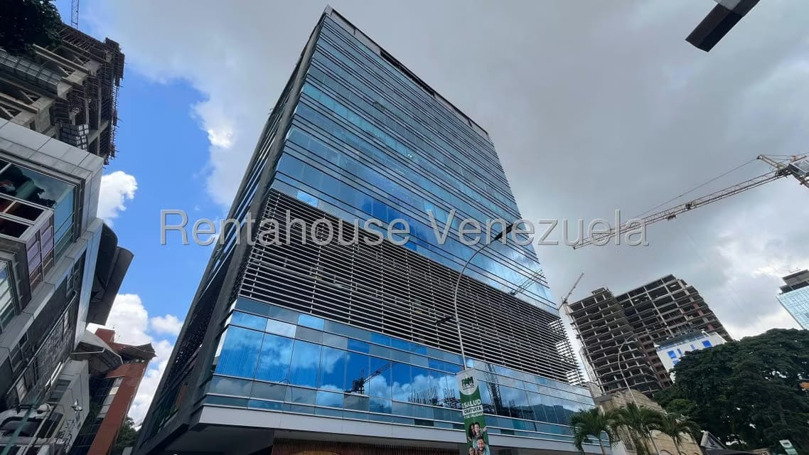 Comercial (Local Comercial) en Venta en Las Mercedes, Distrito Metropolitano - 2