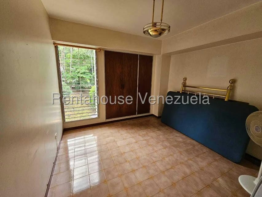 Apartamento (1 Nivel) en Venta en Lomas de Prados del Este, Distrito Metropolitano - 13