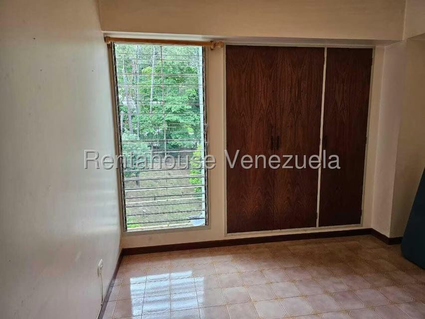 Apartamento (1 Nivel) en Venta en Lomas de Prados del Este, Distrito Metropolitano - 14