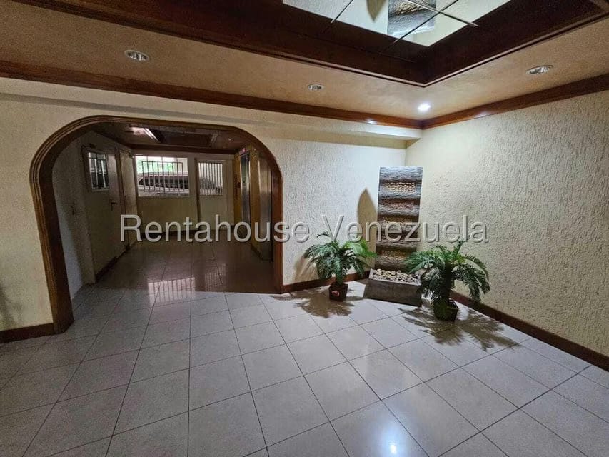 Apartamento (1 Nivel) en Venta en Lomas de Prados del Este, Distrito Metropolitano - 23