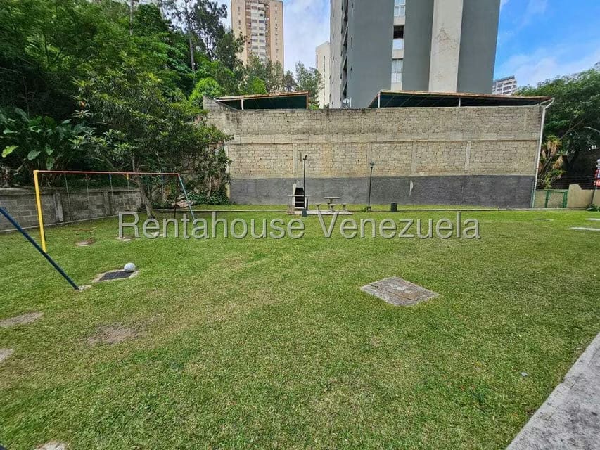 Apartamento (1 Nivel) en Venta en Lomas de Prados del Este, Distrito Metropolitano - 25