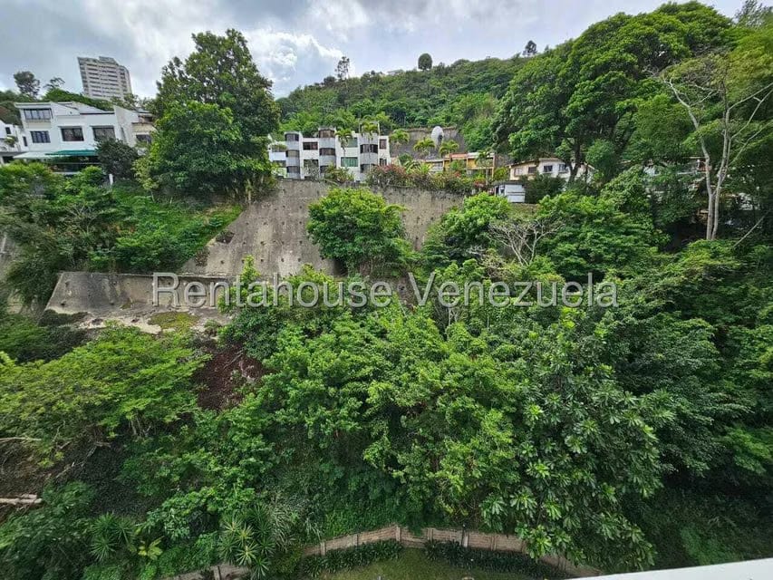 Apartamento (1 Nivel) en Venta en Lomas de Prados del Este, Distrito Metropolitano - 28