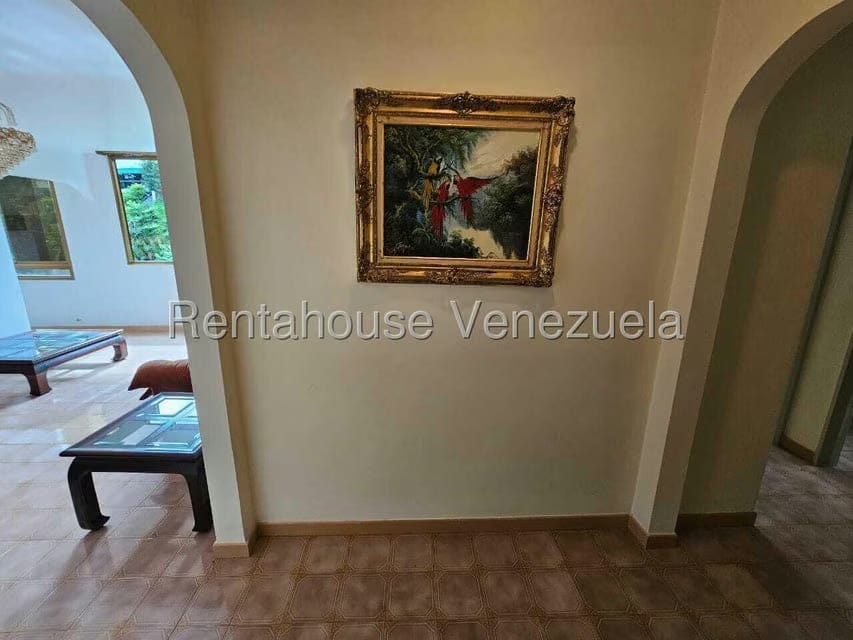 Apartamento (1 Nivel) en Venta en Lomas de Prados del Este, Distrito Metropolitano - 4