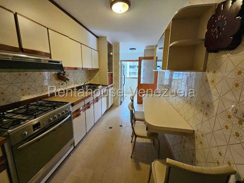 Apartamento (1 Nivel) en Venta en Lomas de Prados del Este, Distrito Metropolitano - 5