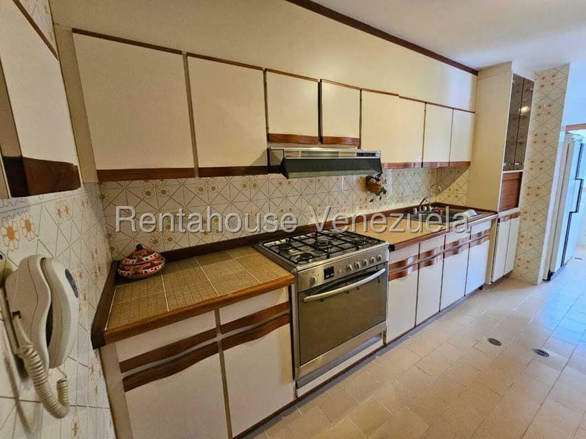 Apartamento (1 Nivel) en Venta en Lomas de Prados del Este, Distrito Metropolitano - 6