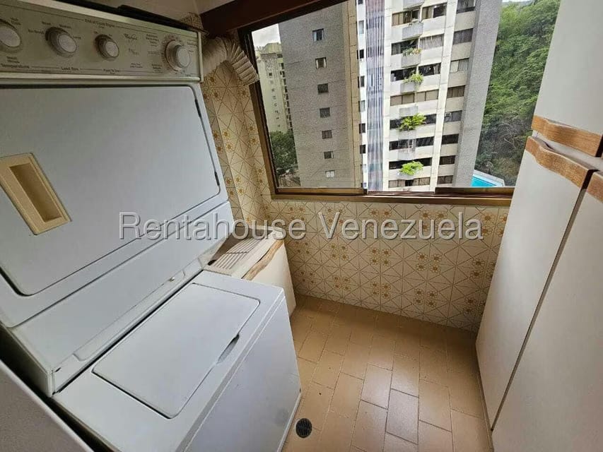 Apartamento (1 Nivel) en Venta en Lomas de Prados del Este, Distrito Metropolitano - 9