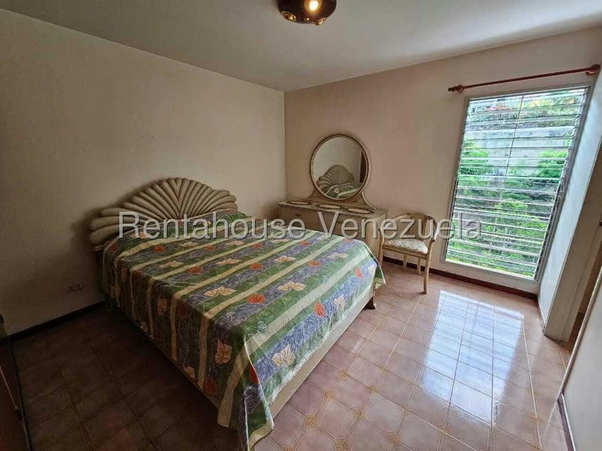 Apartamento (1 Nivel) en Venta en Lomas de Prados del Este, Distrito Metropolitano - 10