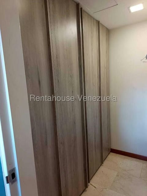 Apartamento (1 Nivel) en Alquiler en Los Naranjos de Las Mercedes, Distrito Metropolitano - 17