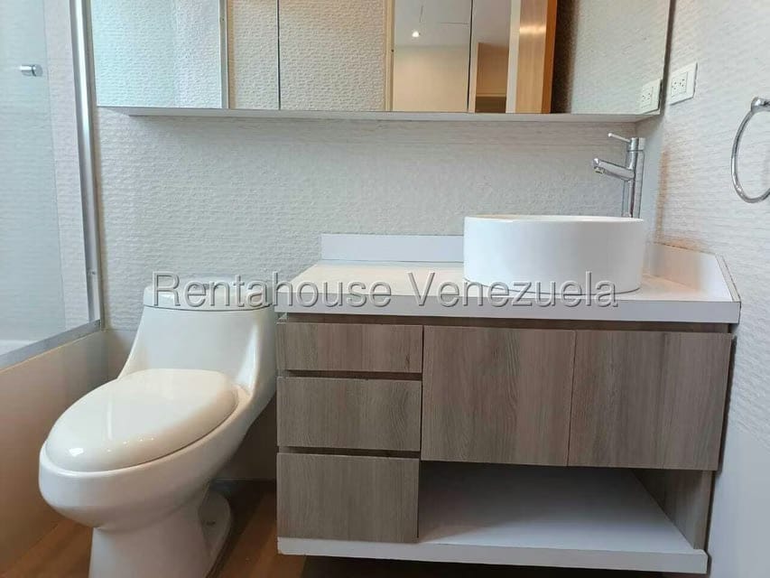 Apartamento (1 Nivel) en Alquiler en Los Naranjos de Las Mercedes, Distrito Metropolitano - 24