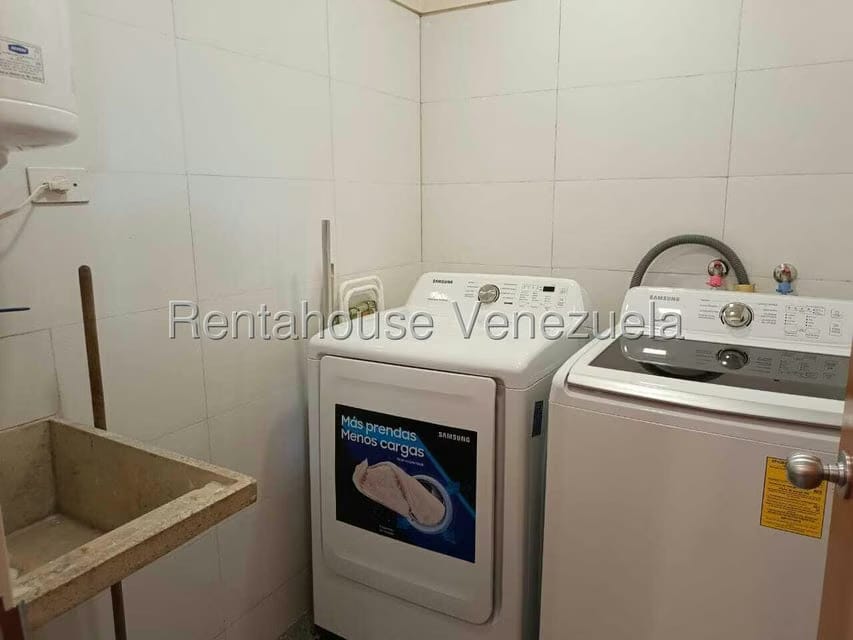 Apartamento (1 Nivel) en Alquiler en Los Naranjos de Las Mercedes, Distrito Metropolitano - 35