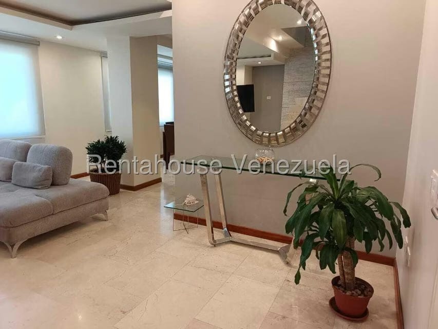 Apartamento (1 Nivel) en Alquiler en Los Naranjos de Las Mercedes, Distrito Metropolitano - 5