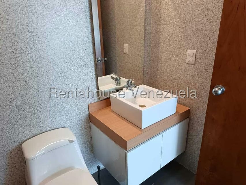 Apartamento (1 Nivel) en Alquiler en Los Naranjos de Las Mercedes, Distrito Metropolitano - 41