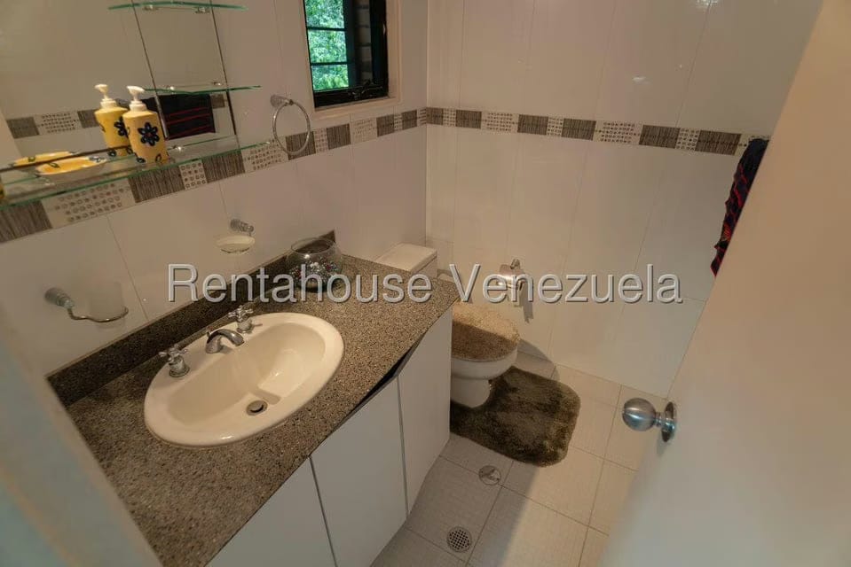 Casa (Colonial) en Venta en Monte Claro, Distrito Metropolitano - 35