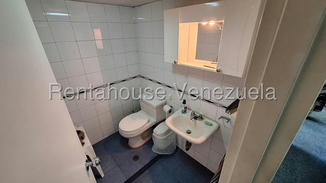 Comercial (Oficina) en Alquiler en Sabana Grande, Distrito Metropolitano - 14