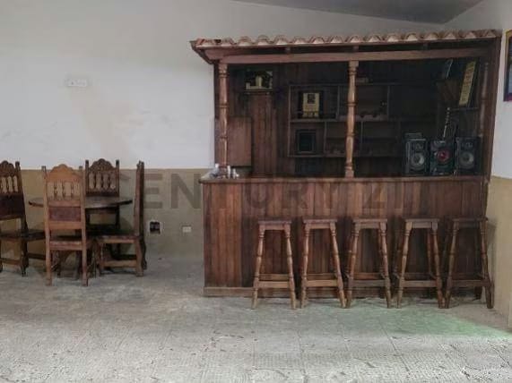 Venta de Casa en Urb. Pocaterra - 11