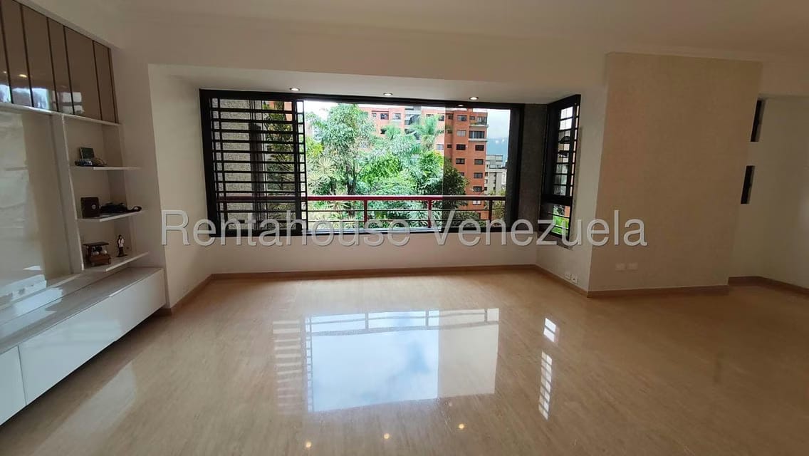 Apartamento (1 Nivel) en Venta en Colinas de Valle Arriba, Distrito Metropolitano - 2