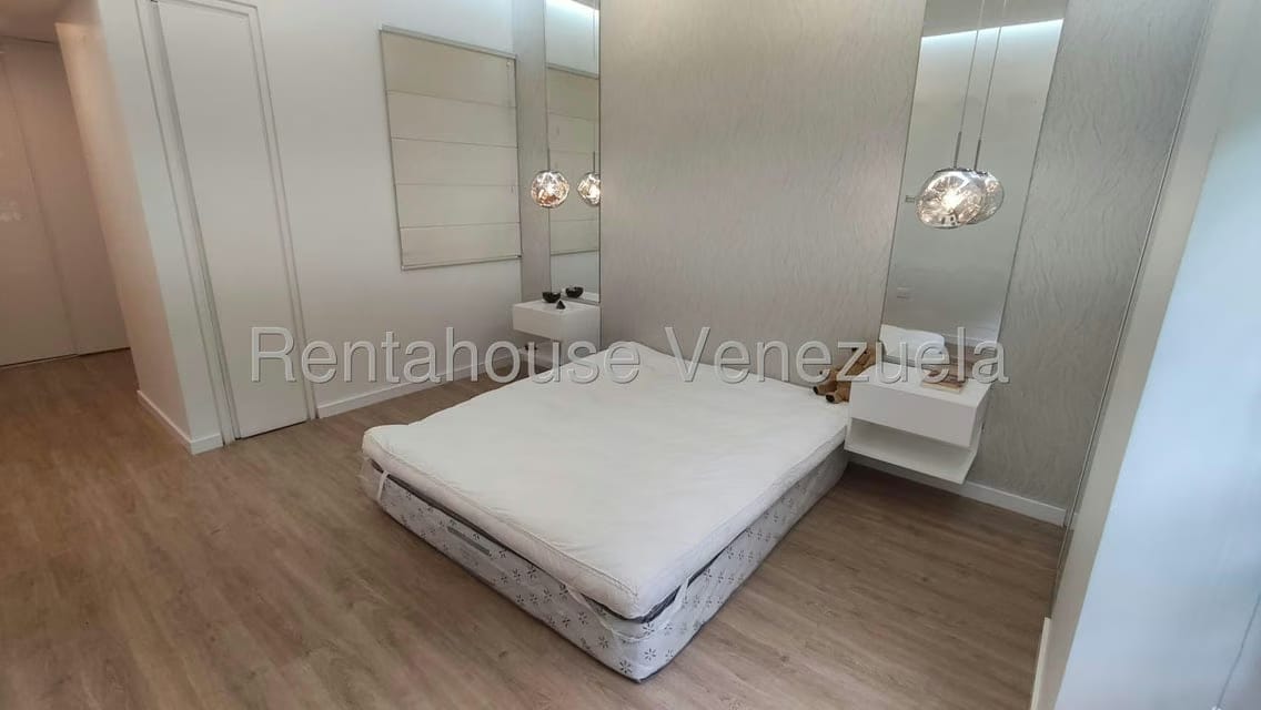 Apartamento (1 Nivel) en Venta en Colinas de Valle Arriba, Distrito Metropolitano - 11