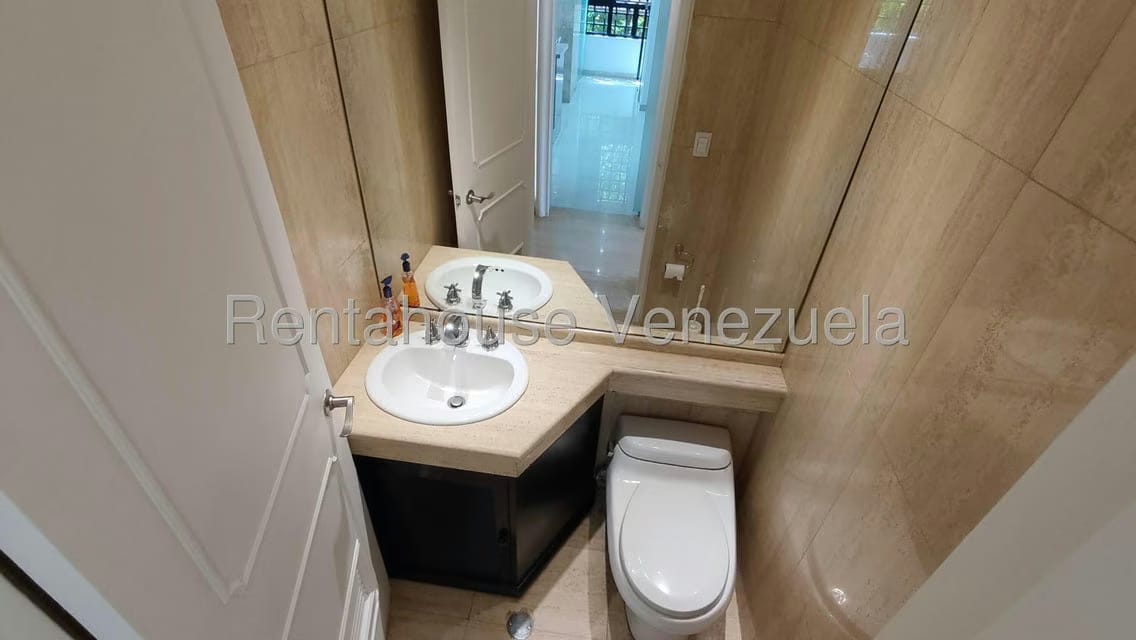 Apartamento (1 Nivel) en Venta en Colinas de Valle Arriba, Distrito Metropolitano - 9