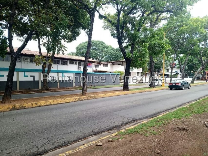 Casa (Multipes Niveles) en Alquiler en Trigal Centro, Carabobo - 58