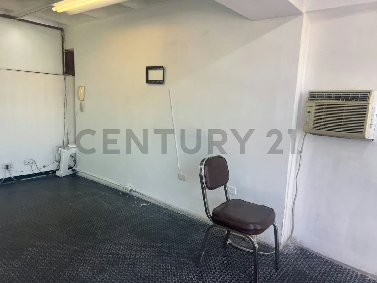 Alquiler de Oficina Ejecutiva de 60 m² en C.C. Los Chaguaramos - 9