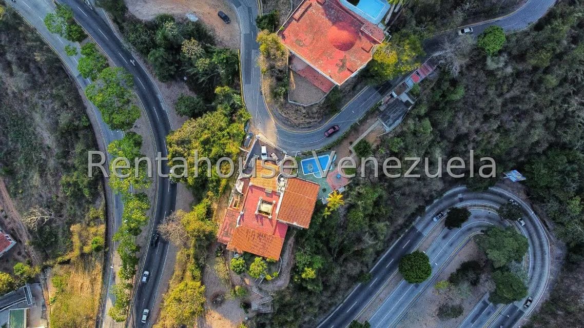 Casa (Multipes Niveles) en Venta en Los Campitos, Distrito Metropolitano - 2