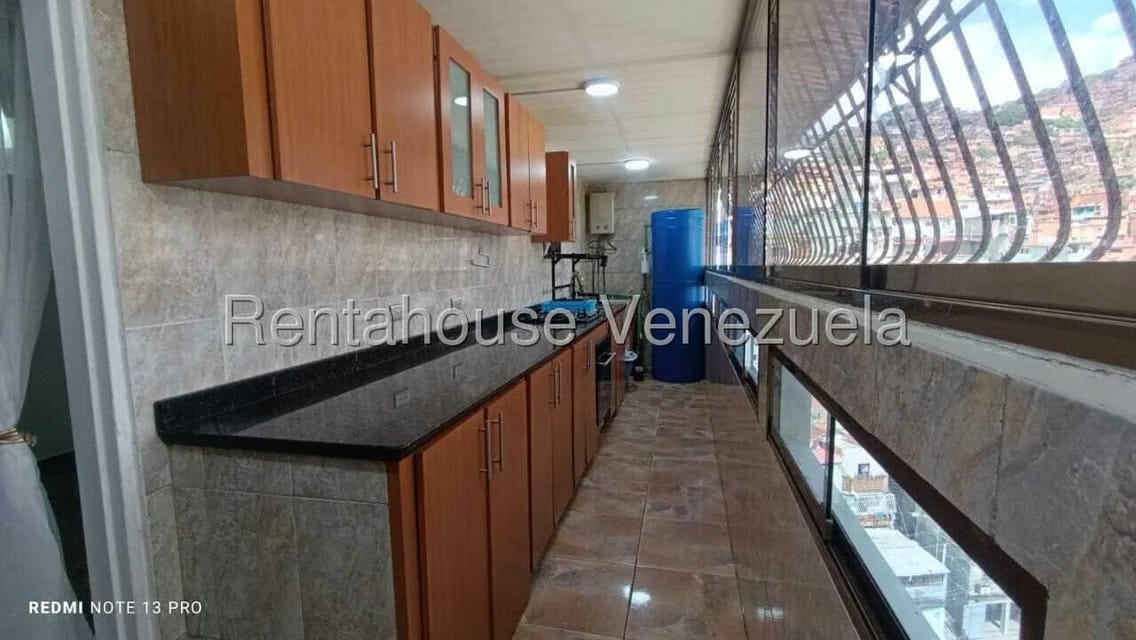 Apartamento (1 Nivel) en Venta en El Valle, Distrito Metropolitano - 14