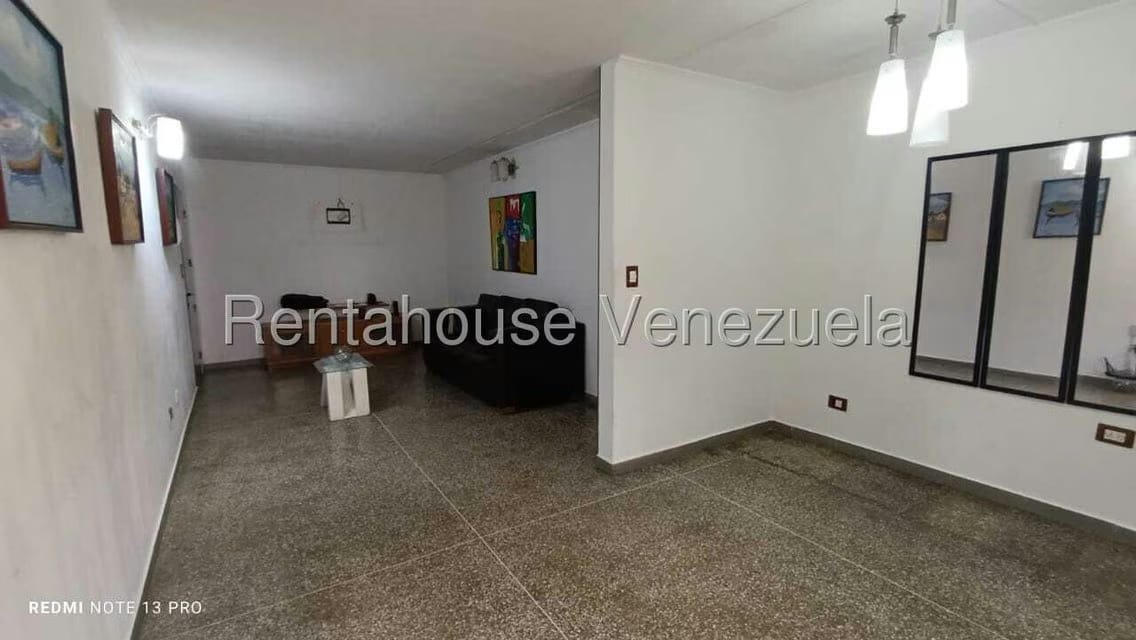 Apartamento (1 Nivel) en Venta en El Valle, Distrito Metropolitano - 16