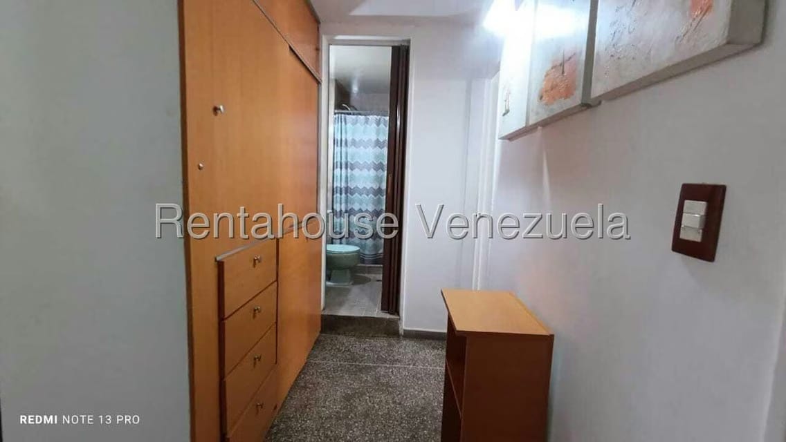 Apartamento (1 Nivel) en Venta en El Valle, Distrito Metropolitano - 26