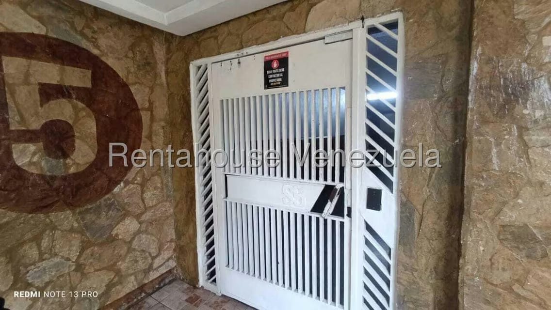 Apartamento (1 Nivel) en Venta en El Valle, Distrito Metropolitano - 30