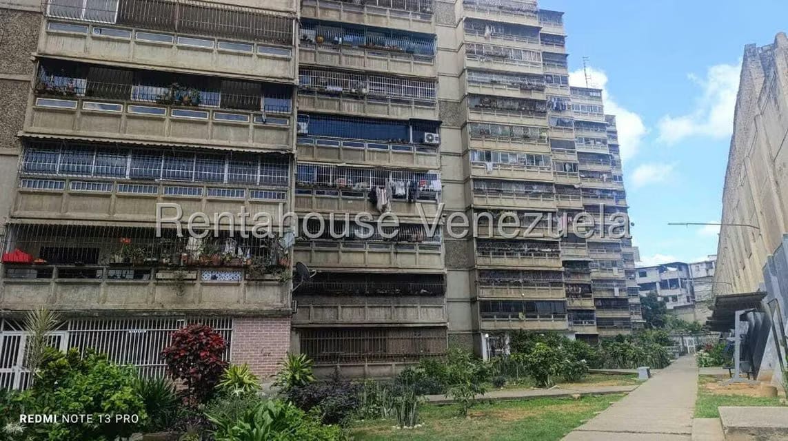 Apartamento (1 Nivel) en Venta en El Valle, Distrito Metropolitano - 6