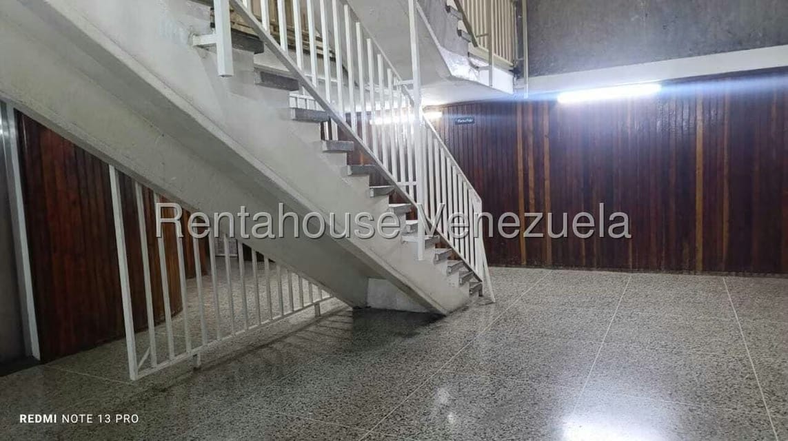 Apartamento (1 Nivel) en Venta en El Valle, Distrito Metropolitano - 7