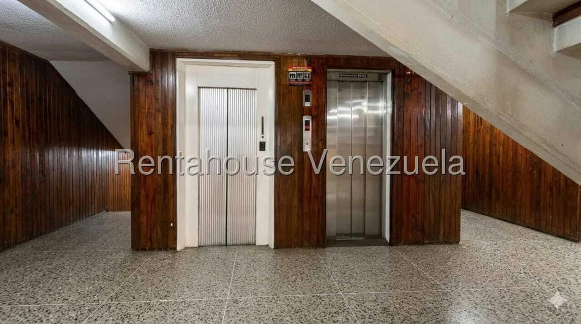 Apartamento (1 Nivel) en Venta en El Valle, Distrito Metropolitano - 10