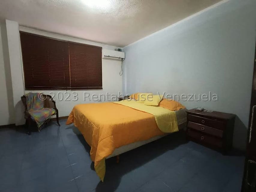 Casa (Duplex) en Venta en Sebucan, Distrito Metropolitano - 28
