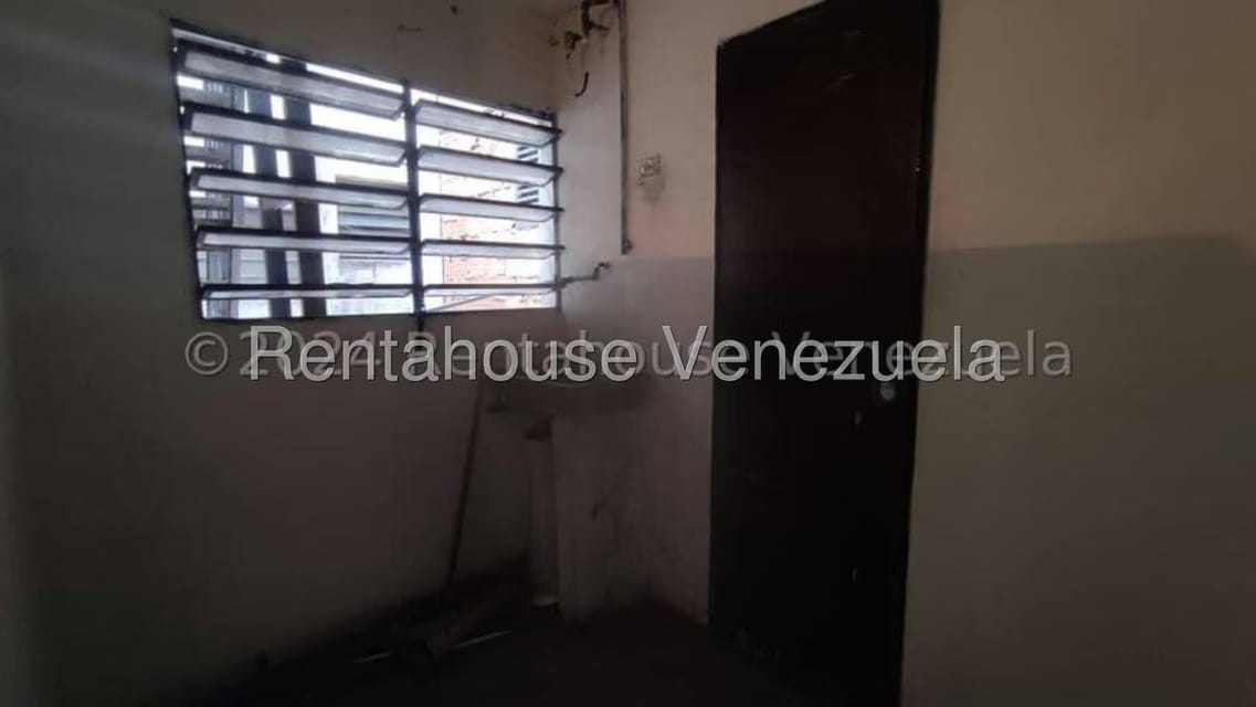 Comercial (Local Comercial) en Alquiler en Centro, Lara - 26